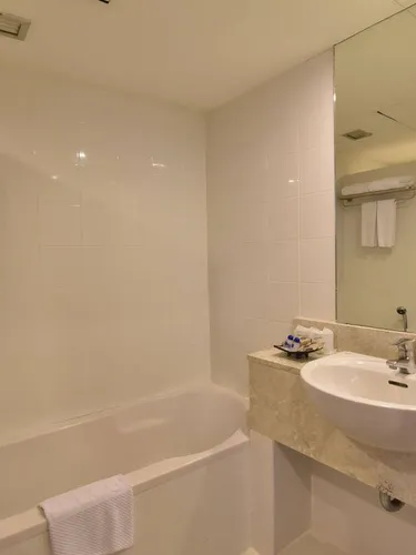 รูปภาพของโรงแรมโกลเด้น คราวน์ แกรนด์