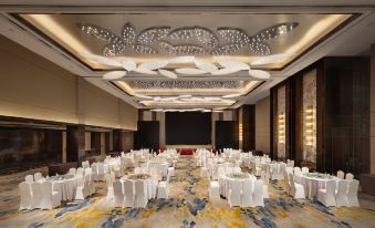 Sunstone Plaza Hotel