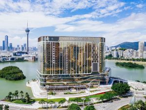 YOHO Resorts World Hotel