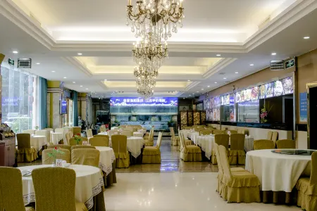 Magnolia Hotel Отели рядом с достопримечательностью «Caiyun Gymnasium»