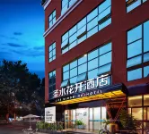 Life Bloom Hotel