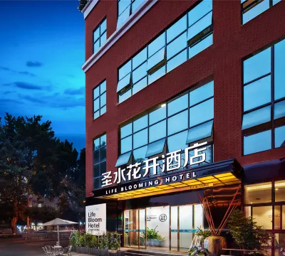 Life Bloom Hotel