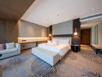 Huaren Skanhem Hotel (Shenyang Qingnian Street Jinlang Plaza) Hotel in zona Shenyang South Tower
