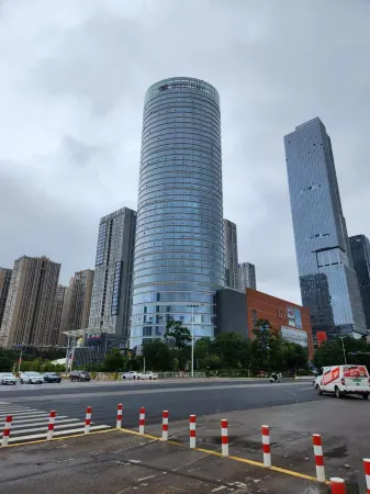 Chunchengyi Homestay (Kunming South Station Colorful Yunnan First City Branch)