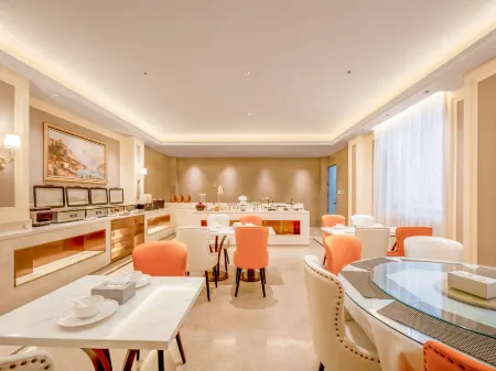 Vienna Hotel Hebi Qi County Yunmeng Avenue