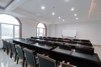 Yaxue Holiday Hotel