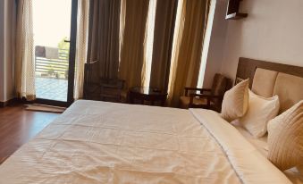 Surya Lake View Retreat