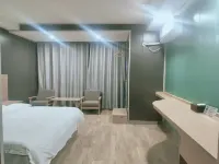 Bozhou koala E-sports Hotel