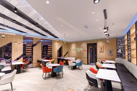 Ibis Hotel (Wanda Plaza, Hunjiang Street, Baishan)