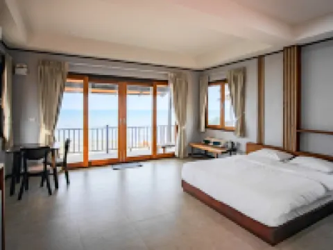 Laemsui Beach แหลมซุย บีช โรงแรมในอำเภอ ไชยา