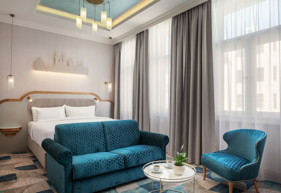 3. 얼루어 호텔 &..