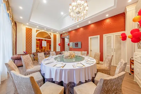 Great Wall Hotel Отели рядом с достопримечательностью «Shaoyang University (Southeast to Shaoyang Bureau of Commerce)»