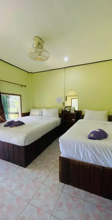 ห้องดีลักซ์ สำหรับสามท่าน