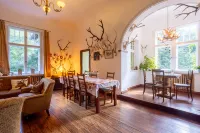 Palac Mysliwski Orle Solutions Hotels in Walcz County