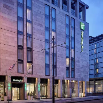 Holiday Inn MANCHESTER - CITY CENTRE by IHG Отели рядом с достопримечательностью «Концертный зал O2 Apollo Manchester»