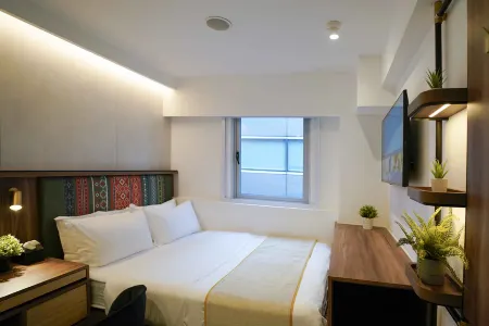ST Signature Bugis Middle, Short Overnight, 11 Hours 8PM-7Am