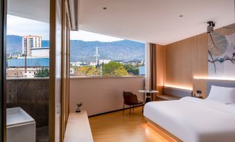 CLOUDS Yun Chain Hotel (Mile Shangyi Huquan Ecological Park)