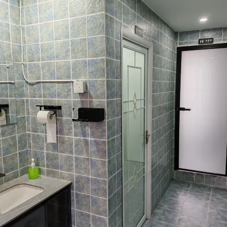 Youzhu Hostel (Shuhanludong Subway Station)