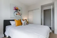 生活套房公寓（加拿大國家電視塔）