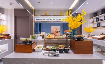 Homeinn Plus Hotel (Tai'an Taishan Street Xuri Building Guangcai)