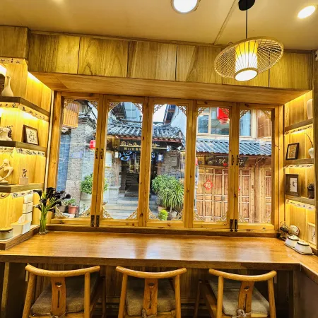 Lijiang Ancient City Meets Jiaren · White Horse Light Luxury · Snow Mountain View Homestay
