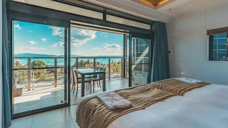 One Suite the Terrace Отели рядом с достопримечательностью «Tiinuhama Beach»