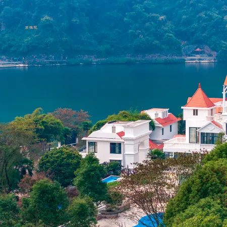 Changyang Meizheng Hotel (Qingjiang Jiuru Resort Area)