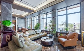 Sanyuan Yaju Hotel (Confucius Temple Scenic Area Branch)
