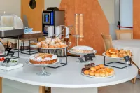 B&B Hotel Executive Bergamo - breakfast