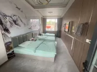 Ruiji Express Hotel - parking