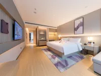 Lavande Hotel (Pingyuan Gongqingtuan North Road) - parking