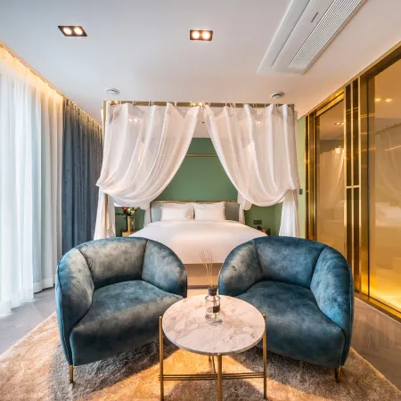 Hotel the Castle Sincheon Отели рядом с достопримечательностью «Бейсбол Стадион Ямсил»