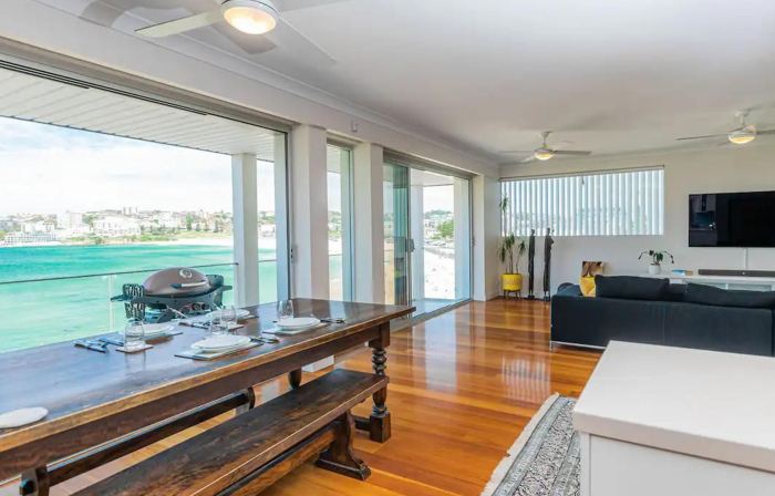 Ocean view luxury 3 bedroom home with balcony