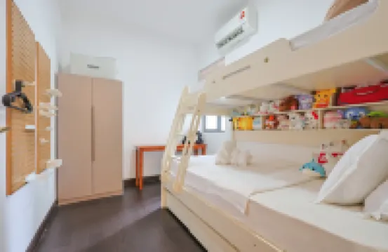 Harmonious Haven - R&F Warm Serviced Apartments in JB - Sea View (24-hr C.Service/ Near SG Customs)