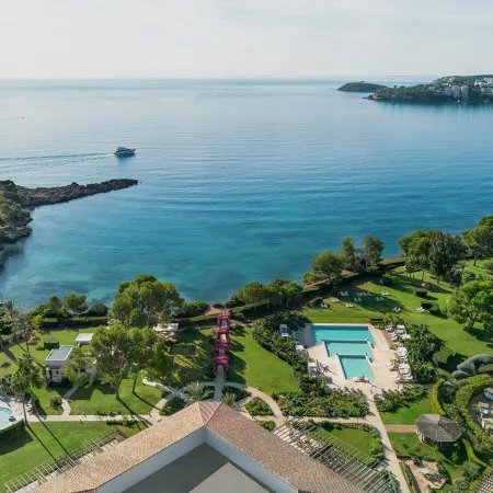 The St. Regis Mardavall Mallorca Resort