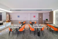 Wuqi Yinyun Grand Hotel