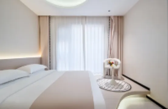 淺棠厚院酒店（洛陽洛邑古城麗景門十字街店）