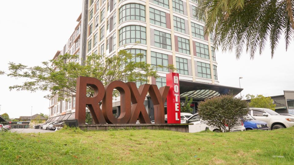Roxy Hotel 3rd Mile