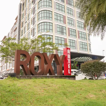 Roxy Hotel 3rd Mile