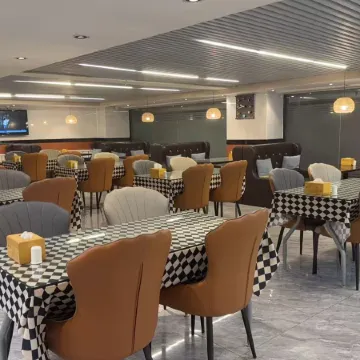 Homeinn Hotel (Anshan Lishan Square)