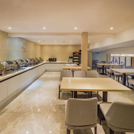 Lijin Hotel (Danjiangkou Dam Branch)