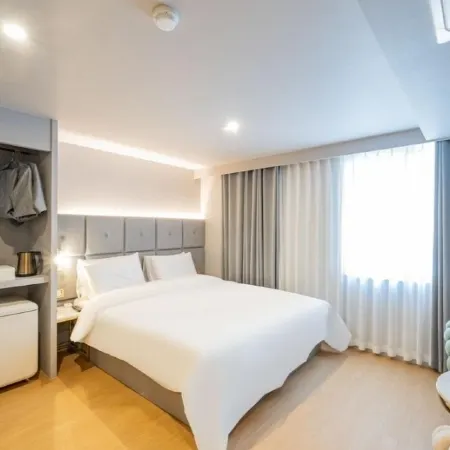 Masan Den Basta hotel Gyeongnam Uni