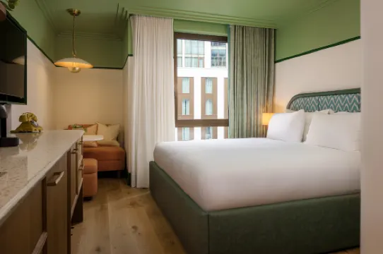 七月倫敦維多利亞