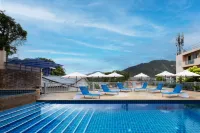 Kata Sun Beach Hotel - Strand