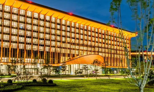 Capital International Exhibition & Convention Center Hotel