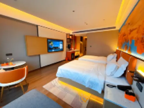 Mehood Lestie Hotel (Golmud Salt Lake Square Branch) Hotels in Golmud