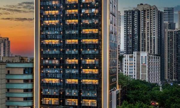 Howard Johnson Life Jiefangbei Chongqing
