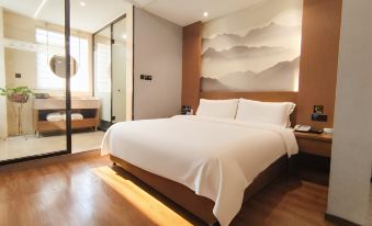 Xishan Travel Hotel (Shiqian Ancient Hot Spring Branch)