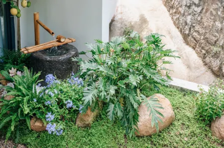 zhihai Guesthouse Отели рядом с достопримечательностью «Huazhu Village»