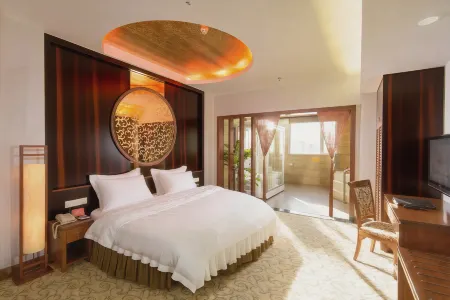 CateringHotel Отели рядом с достопримечательностью «Crocodile Island»